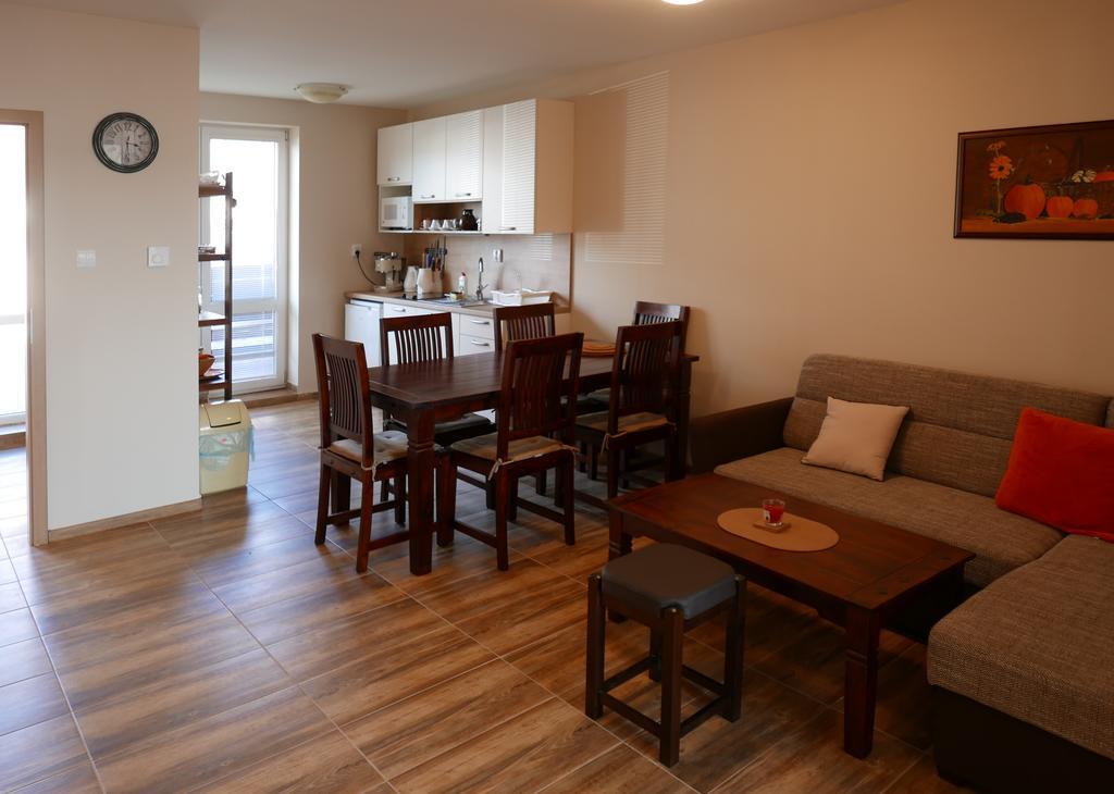 Apartment Adriana 10E, Vysoke Tatry, High Tatras Veľky Slavkov Bagian luar foto